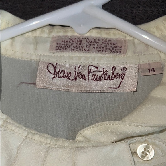 Cream Ruffled Blouse - Picture 4 of 4